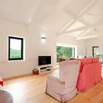 Prázdninový dům Hostwise - Quiet & Modern With Pool & River *