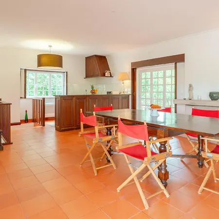 Hostwise - Quiet & Modern With Pool & River Casa de Férias