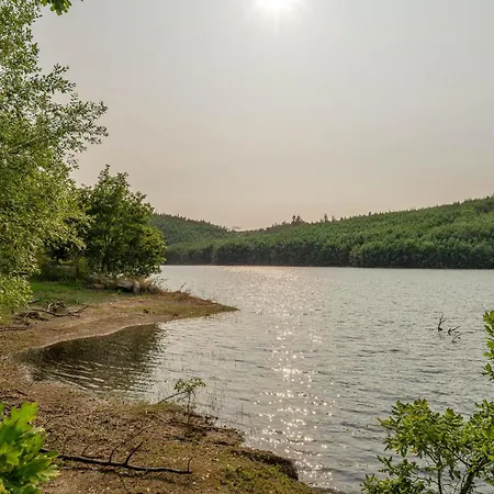 Hostwise - Quiet & Modern With Pool & River Nyaraló