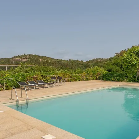 בית נופש Hostwise - Quiet & Modern With Pool & River