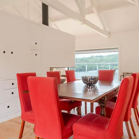 בית נופש Hostwise - Quiet & Modern With Pool & River *