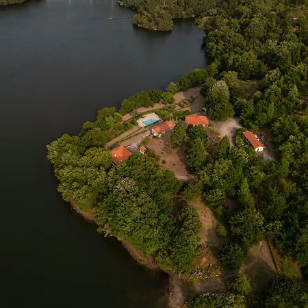 Hostwise - Quiet & Modern With Pool & River טבואה